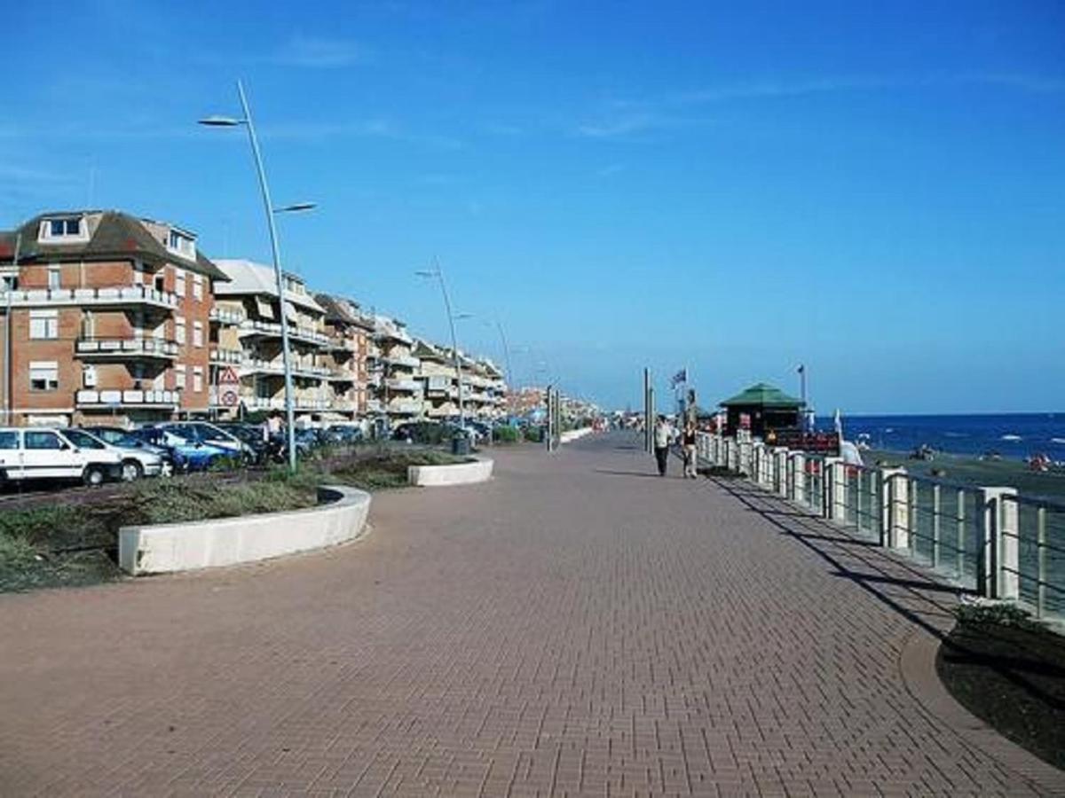 Blue Marine Di Ostia Otel Dış mekan fotoğraf